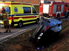 15-latek wziął pod nieobecność rodziców ich samochód. Wpadł do rowu
