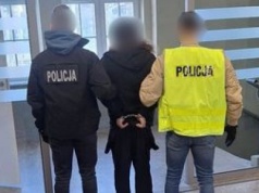 Zaatakował interweniującego policjanta. 35-latek z zarzutem