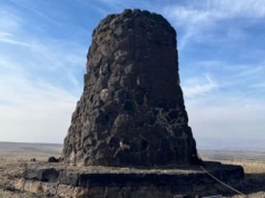 Tajemnicza kamienna wieża w Turcji. Nie wiadomo, kto ją zbudował i w jakim celu