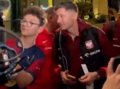 Lewandowski przyleciał na Maltę. I się zaczęło. "Weź podstaw plecy"