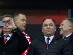 Kapelan prezydenta Nawrockiego reaguje na to, co stało się na meczu Polaków