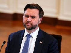 Wypadek kolumny J. D. Vance'a. Jeden z policjantów w stanie krytycznym