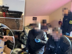 Arsenał cyberprzestępcy robi ogromne wrażenie. Ranił dwoje policjantów