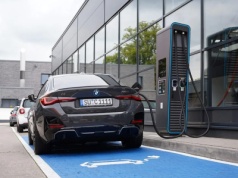 Płatność za ładowanie jak za tankowanie, w kasie stacji? Niemcy rozwijają system łączący ładowarki i kasy fiskalne