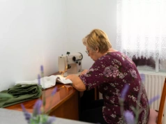 Szycie w gospodarstwie a KRUS: co wolno w działalności nierejestrowanej?