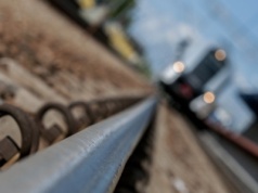 Życzyn. Uszkodzenie torów na trasie do Dęblina, policja na miejscu