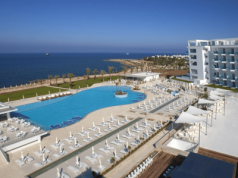 Zimowy wypoczynek na Cyprze 🏝️ Relaks z wyżywieniem w 5* hotelu z basenem za 2111 PLN