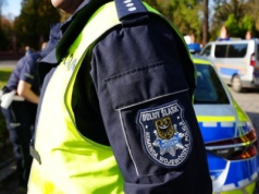 Traktor spadł z mostu na rzece Pilawie na Dolnym Śląsku