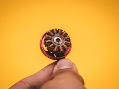 Który magnes jest lepszy: neodymowy czy ferrytowy?