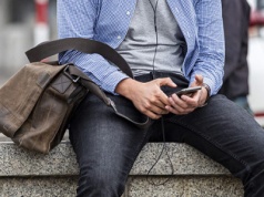 Blisko co drugi dorosÂły Polak ma zaufanie do badaĂą opinii spoÂłecznej. Przeciwnego zdania jest co trzecia osoba