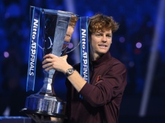 Wielki sukces Jannika Sinnera na koniec niezwykłego sezonu. 