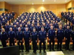 112 funkcjonariuszy ukończyło I edycję szkolenia aspiranckiego w Gnieźnie