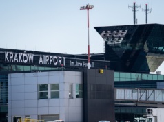 Dobre wieści dla podróżnych. Samoloty znów startują i lądują na lotnisku w Krakowie