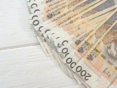 Kurs EUR/PLN w dół. Czy czeka nas test poziomu 4,20?