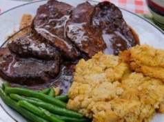 Robię zamiast gulaszu. Mięso tak kruche, że nie potrzeba noża