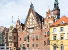 LG wyprodukuje magazyny energii we Wrocławiu. Trafią m.in. do PGE