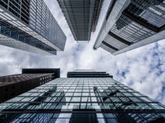 Jak się sprzedaje firmy za pośrednictwem fundacji rodzinnych?