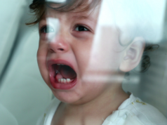 Jeśli dziecko jest przeciążone, na pewno robi tę jedną rzecz. "Rodzice często mylą to z buntem"