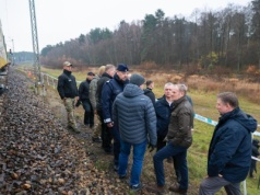 Użyto elastycznego materiału wybuchowego. Służby mają podejrzenia