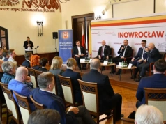 Inofama na razie upadłością nie jest zagrożona, ale będą zwolnienia