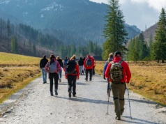 Nawet 13 dni dodatkowego płatnego urlopu. Im dłużej pracujesz, tym więcej dostaniesz