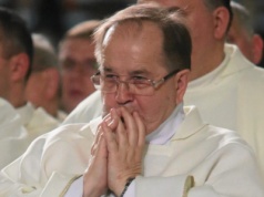 O. Rydzyk wezwany do prokuratury. Wieszczy rychły koniec Radia Maryja