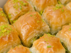 ​Baklava – wielowarstwowa tak dosłownie, jak i w przenośni. Krótka historia słynnego deseru