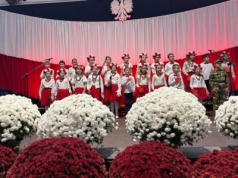 Powiatowy Festiwal Pieśni Patriotycznej w Tucznej: Oddano hołd bohaterom Armii Krajowej