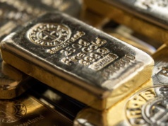 Złoto nadal tanieje. Powodem jest umacniający się dolar