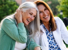 2 momenty gwałtownej zmiany. Naukowcy: wtedy starzejemy się błyskawicznie