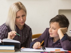 Korepetytorka pokazała, jakie wiadomości dostaje od uczniów. "Czy jest możliwość zwrócenia pieniędzy?"