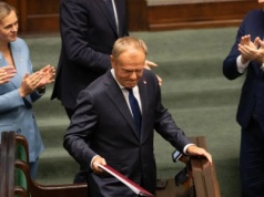 „W Polsce dywersja, a ci balują”. Schetyna pokazał ZDJĘCIA z partyjnego wyjazdu. Jest tam i Tusk