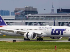 Pasażerowie żądają sprawiedliwości. LOT trafił pod lupę UOKiK