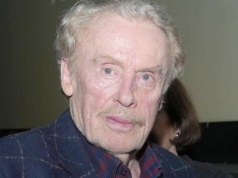 Olbrychski wbija kij w mrowisko! Mocne słowa o Kościele i księżach