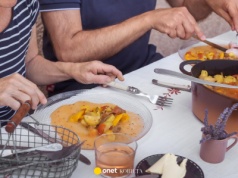 Ten żywieniowy zwyczaj obciąża serce. Nie chodzi o zawartość talerza