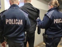 Uprowadzili, bili młotkiem i polewali wrzątkiem. Dramat 44-latka