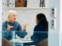 Dlaczego liderzy boją się usłyszeć prawdę od własnych pracowników. „Szczerość obnaża rzeczy, które łatwo ukryć, dopóki nikt ich nie nazywa po imieniu”