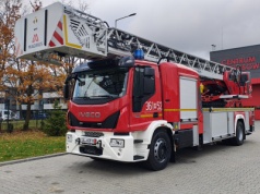 Nowa drabina mechaniczna dla płockich strażaków