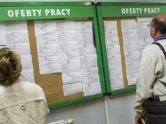 Codziennie wysyłają CV, a pracy dalej nie ma. "Wymagania są z kosmosu"