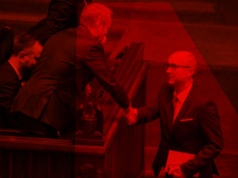 Hołownia – od showmana demokracji do własnej politycznej katastrofy