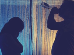 Prowadzą podwójne życie alkoholowe. I decydują o naszym losie