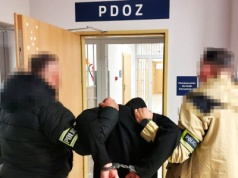 Seniorka oszukana „na policjanta”. Szybka akcja służb zakończyła się zatrzymaniem 40-latka