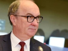 Czarzasty zakazuje alkoholu w budynkach Sejmu