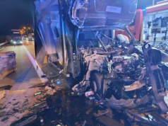 Dostawczakiem w naczepę. Poważny wypadek na A4