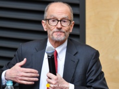 Były ambasador w Polsce o planie USA i Rosji o Ukrainie. 