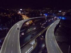 Rząd i „private equity” walczą o płatną autostradę, w tle protesty, korupcja i duże pieniądze