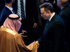 Elon Musk: praca stanie się hobby, a bieda zniknie. Wystarczy dekada