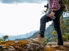 Jakich butów nie brać w góry? Zadbaj o bezpieczeństwo na szlaku