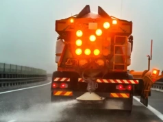 W nocy atak zimy we Wrocławiu. Drogowcy: trzymamy rękę na pulsie