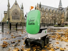 Uber zastąpi dostawców jedzenia? Nowe roboty trafiają do Europy